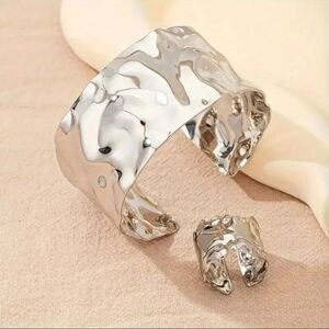 Metallic Silver Bangle Bracelet Matching Ring Set